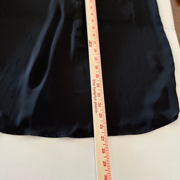 JM Collection Black Collarless Long Sleeve Silver Button Hidden Placket Blouse - Picture 14 of 15